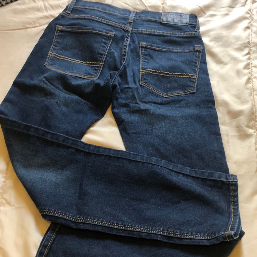 Jeans - Picture 2 of 3